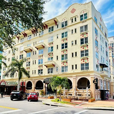 Ponce De Leon Hotel-2