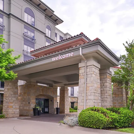 Hampton Inn & Suites Legacy Park-Frisco-2