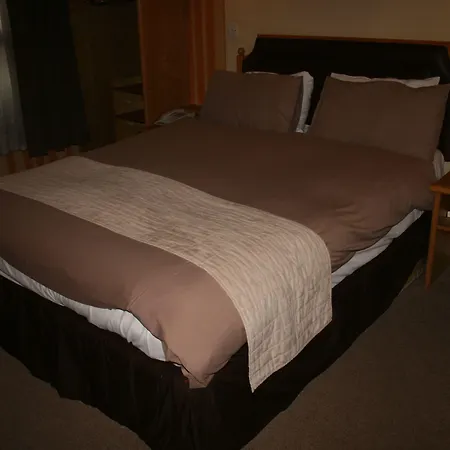 Cardiff Sandringham Hotel-3