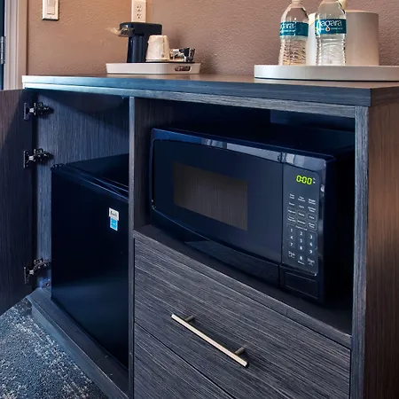 Hampton Inn & Suites By Hilton- Newark Airport Elizabeth-2