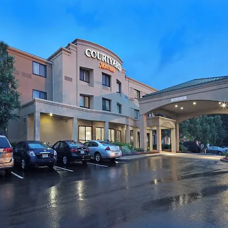 Courtyard By Marriott Providence Warwick-3