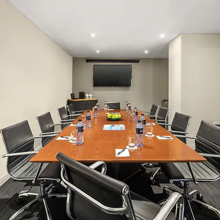 Oaks Sydney North Ryde Suites-2