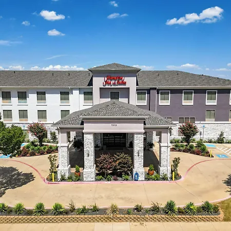 Hampton Inn & Suites Denton-3