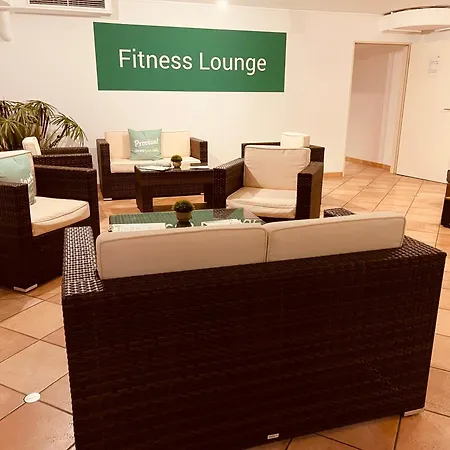 Maifeld Sport- und Tagungshotel-2