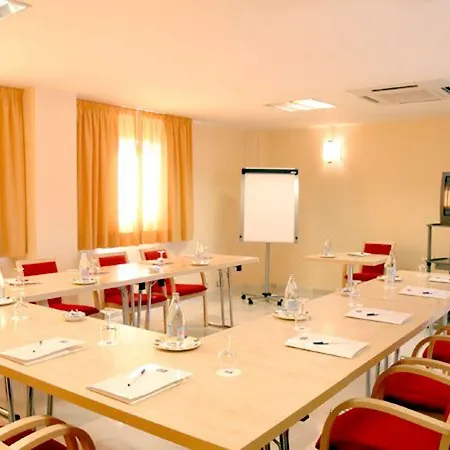 Hotel Holiday Inn Express Madrid-Rivas By Ihg-2