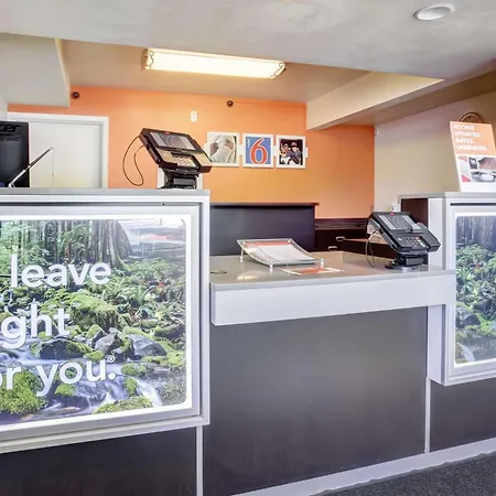 Motel 6-Medford, Or-3