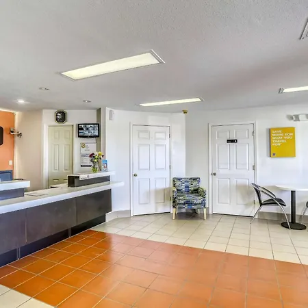 Motel 6-Dickson, Tn-3