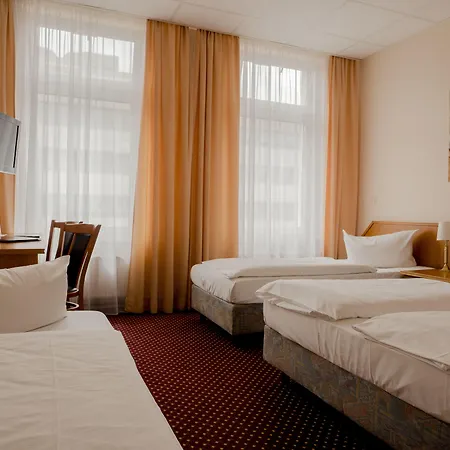 Hotel Lumen Am Hauptbahnhof-3
