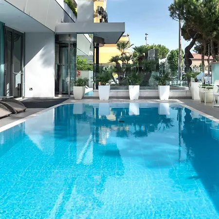 Club House Hotel-2