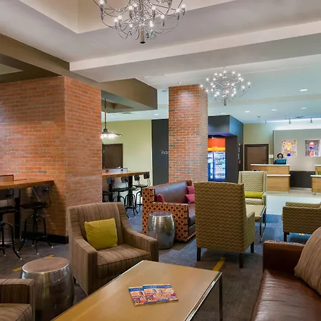 Courtyard By Marriott Little Rock Downtown-2