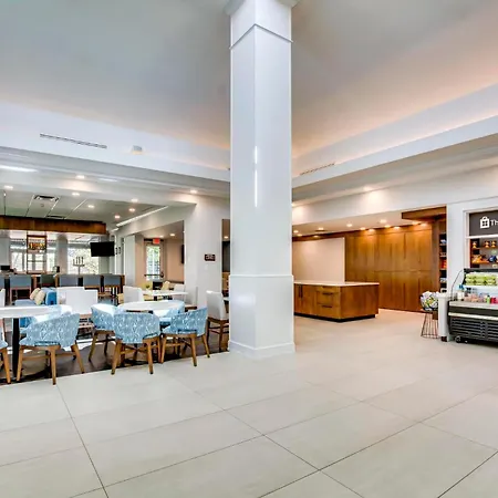 Hilton Garden Inn Louisville Airport-3