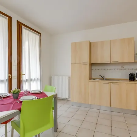 Budget Village Apartments - Porto Letizia-3