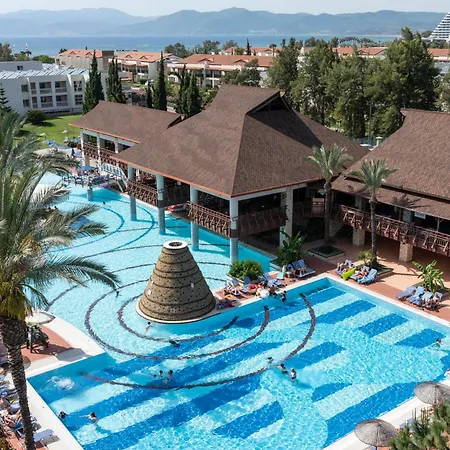 Aqua Fantasy Aquapark Hotel & Spa-2