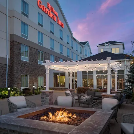 Hilton Garden Inn Cedar Falls Conference Center-2