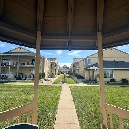 Clinton Inn & Suites-2