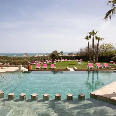 Grand Hôtel Les Flamants Roses Thalasso&Spa-3