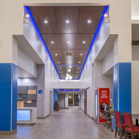 Holiday Inn Express Mystic By Ihg-2