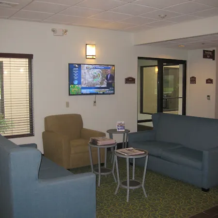 Best Western Plus Springfield Airport Inn-3