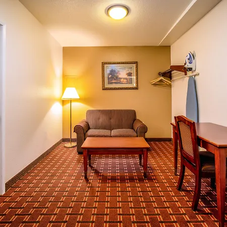Regency Inn & Suites Downey-3