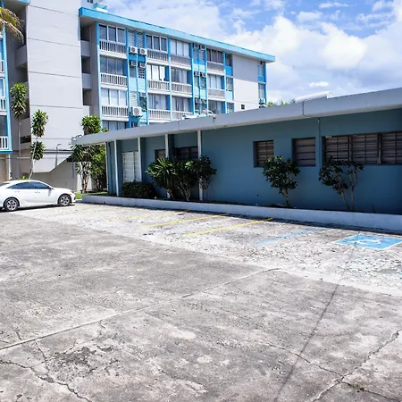 Borinquen Beach Inn-3