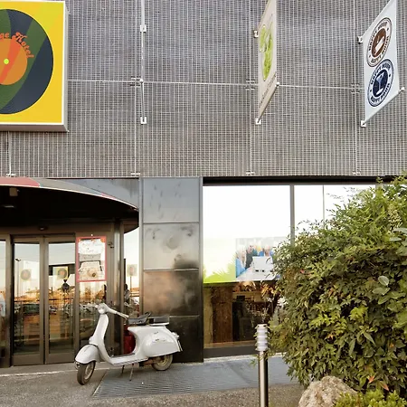 Ibis Styles Roma Vintage-3