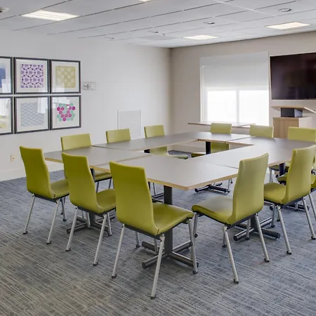 Holiday Inn Express Hotel & Suites Chickasha By Ihg-3