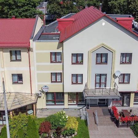 Hotel Best With Free Parking-3
