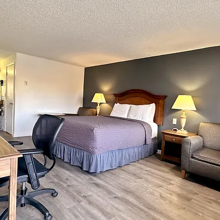 Economy Inn-3
