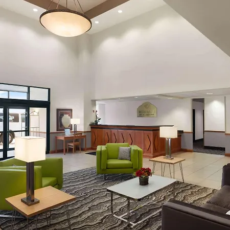 Wingate By Wyndham Bentonville-3