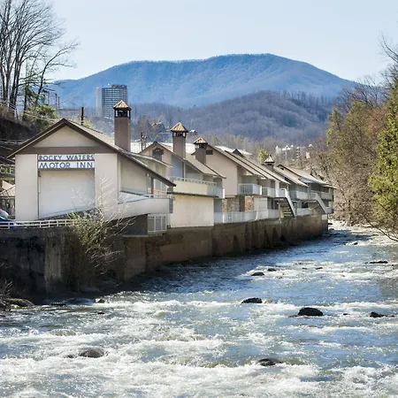 Historic Rocky Waters Inn, A Small Luxury Hotel-3