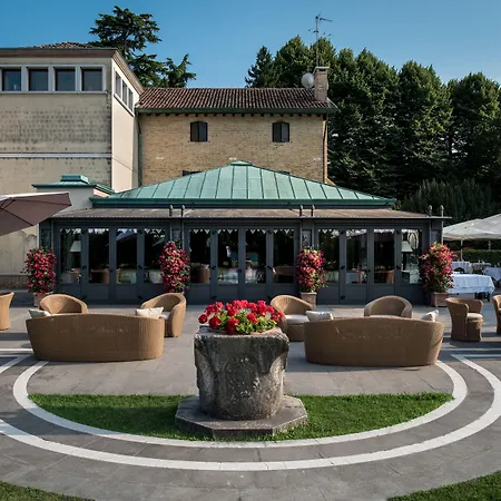 Villa Franceschi Hotel&Resort-3