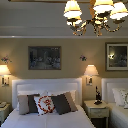 Cornell Hotel de France-3