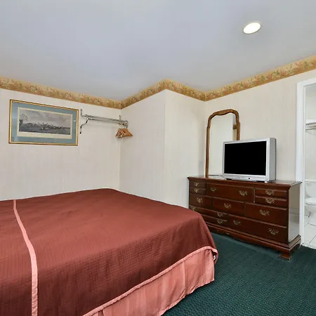 Travelodge By Wyndham Great Barrington Berkshires-3