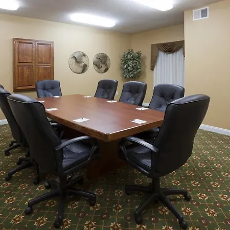 Grandstay Hotel & Suites Ames-3