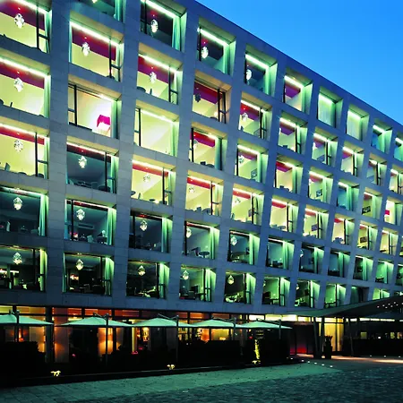 Radisson Blu Media Harbour Hotel, Duesseldorf-2