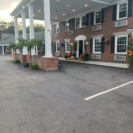Colonial Inn Seekonk-3
