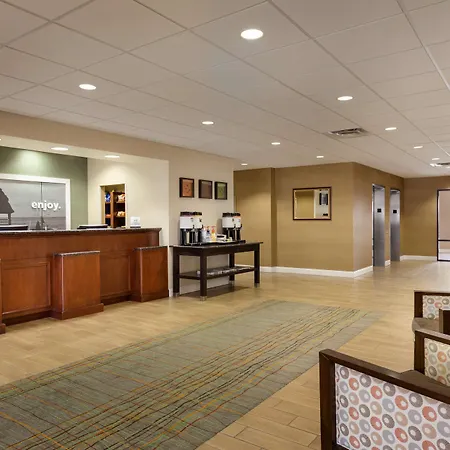 Hampton Inn & Suites Largo-2