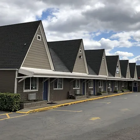 Valueinn Eugene - Airport-2