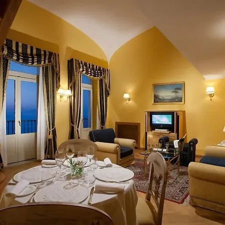 Imperial Hotel Tramontano-3