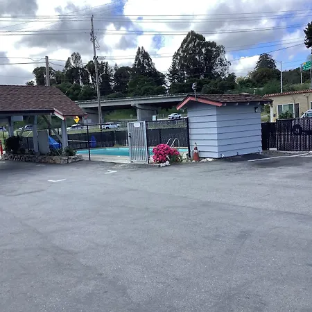 National 9 Motel-2
