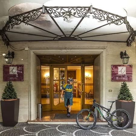 Ambasciatori Place Hotel-2