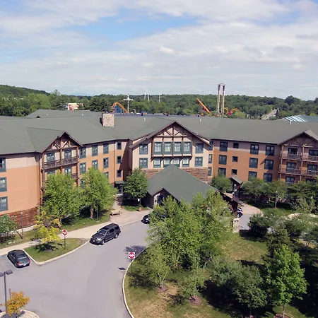 Six Flags Great Escape Lodge & Indoor Waterpark-3