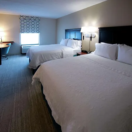 Hampton Inn Fayetteville-3