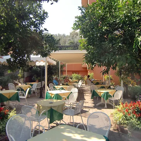 Hotel Girasole-3