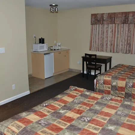 Canadian Inn-2