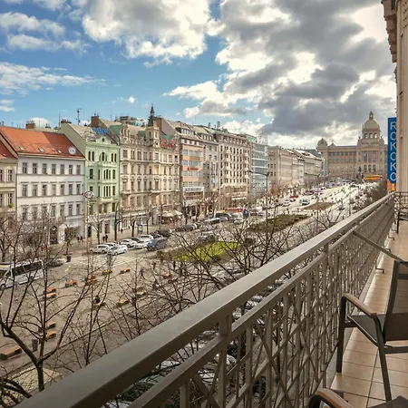 Ea Aparthotel Melantrich-3