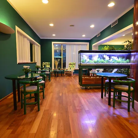 Business Hotel-2