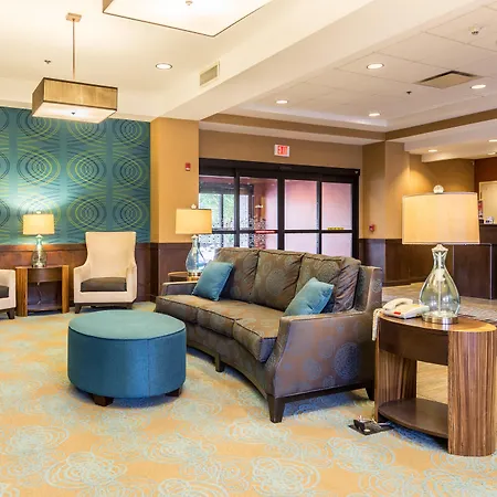 Hampton Inn & Suites Burlington-2