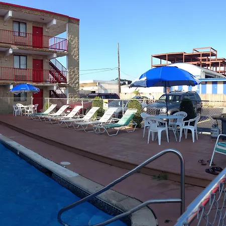 Cloud 9 Inn - Beach Hotel-2