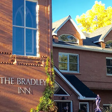 The Bradley Boulder Inn-3